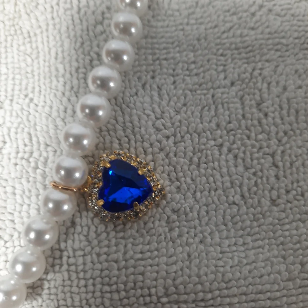 Pet Heart Pendant Necklace - Adjustable Collar with Fake Pearl for Cats N Dogs